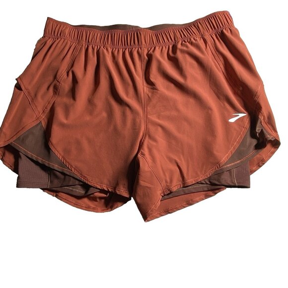 Brooks Woman Size Medium Copper Run Raisin Chaser 2 in1 5" Shorts Recycled Fabri - Picture 1 of 12